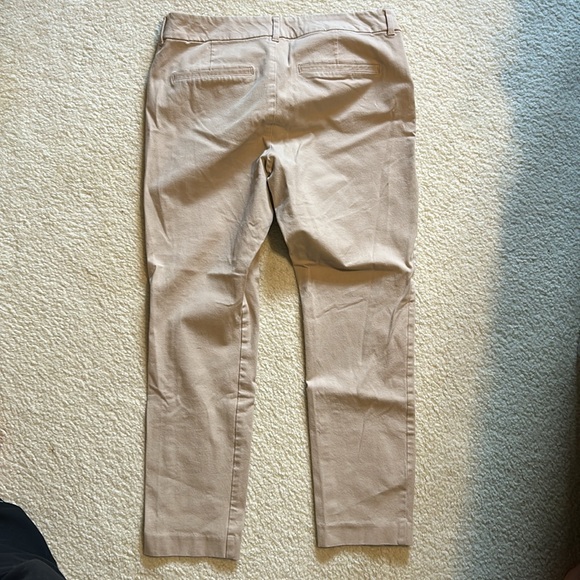 Tan pixie pants - Picture 2 of 3